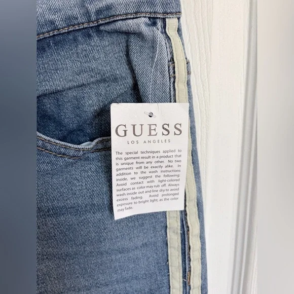 NWT GUESS Mens Light Blue Jeans 31 - Picture 3 of 8
